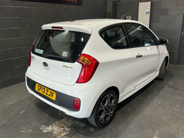 Kia Picanto 1.25 EcoDynamics White Euro 5 (s/s) 3dr - Image 25