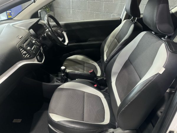 Kia Picanto 1.25 EcoDynamics White Euro 5 (s/s) 3dr - Image 19