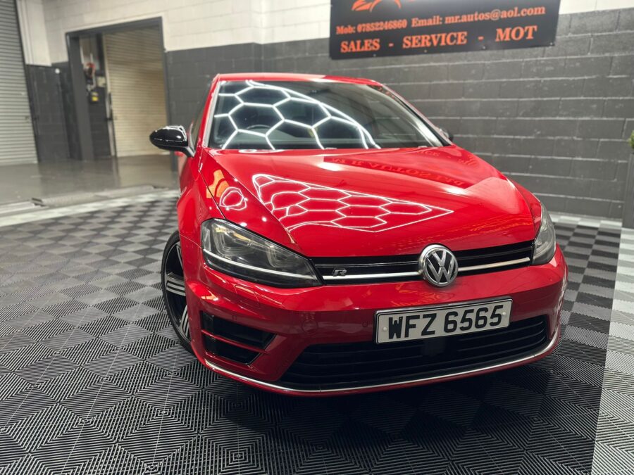 2014 Volkswagen Golf R 2.0 TSI – Manual | 81,987 miles