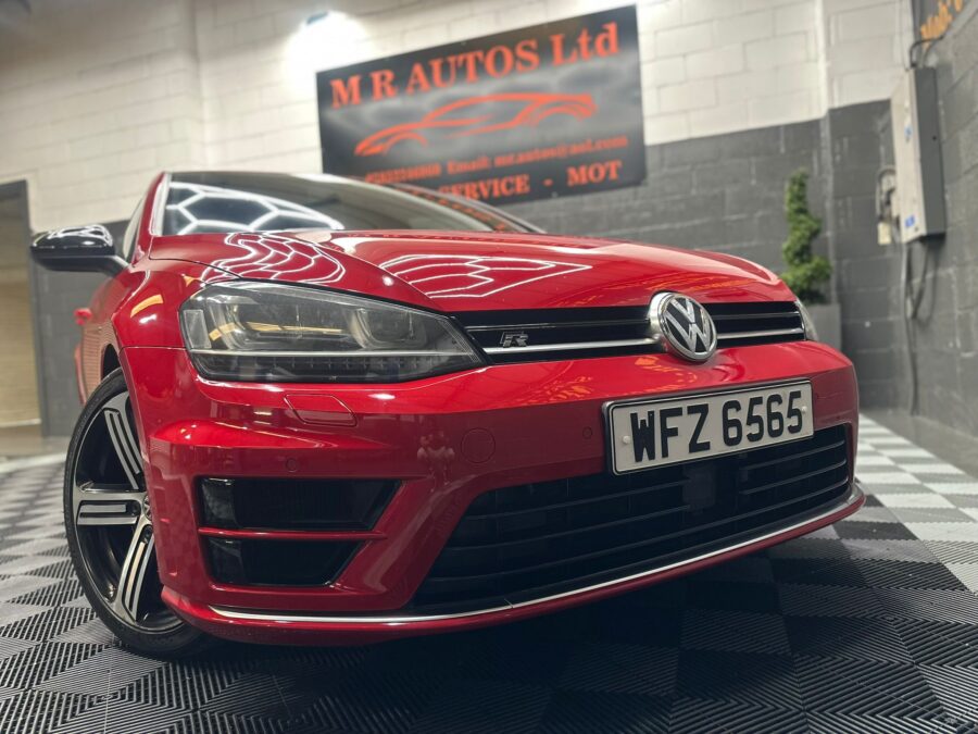 2014 Volkswagen Golf R 2.0 TSI – Manual | 81,987 miles