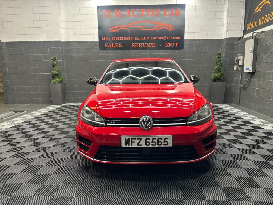2014 Volkswagen Golf R 2.0 TSI – Manual | 81,987 miles