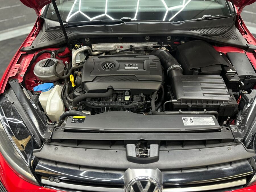 2014 Volkswagen Golf R 2.0 TSI – Manual | 81,987 miles