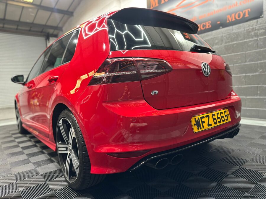 2014 Volkswagen Golf R 2.0 TSI – Manual | 81,987 miles