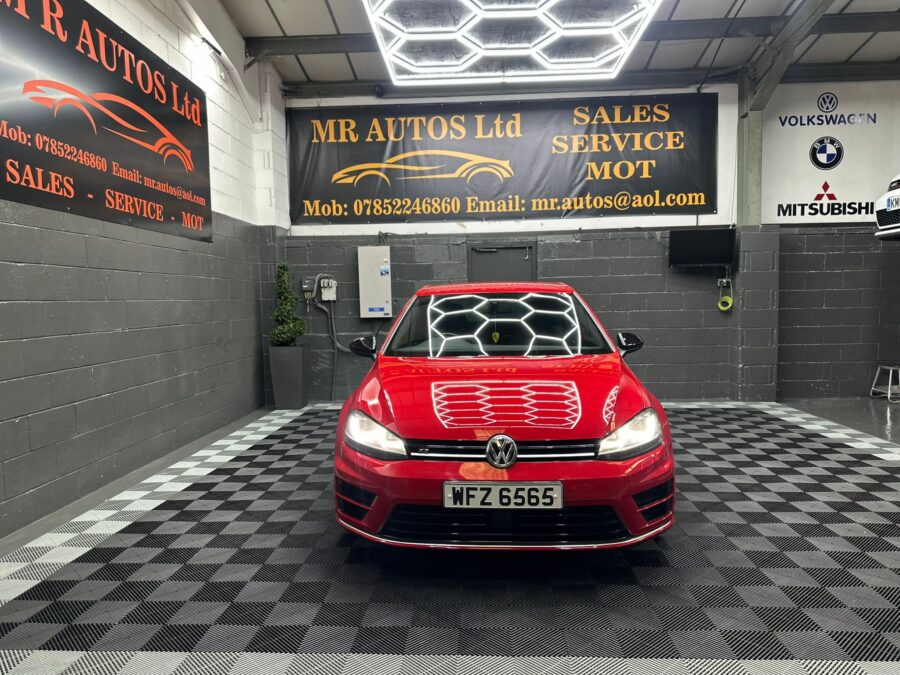2014 Volkswagen Golf R 2.0 TSI – Manual | 81,987 miles