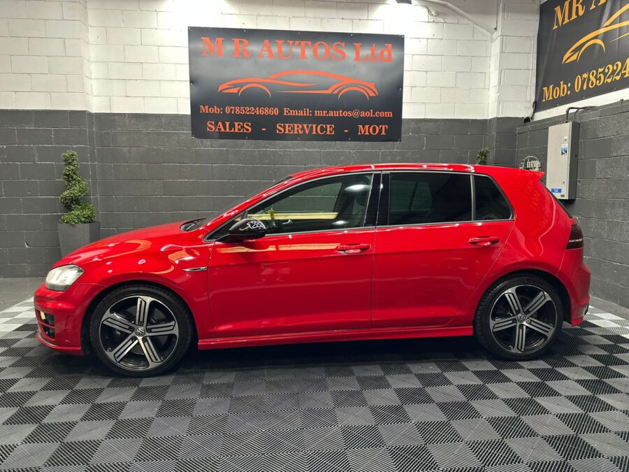 2014 Volkswagen Golf R 2.0 TSI – Manual | 81,987 miles